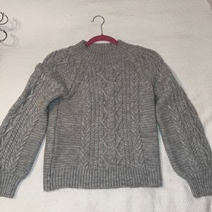 Gray balloon sleeve sweater